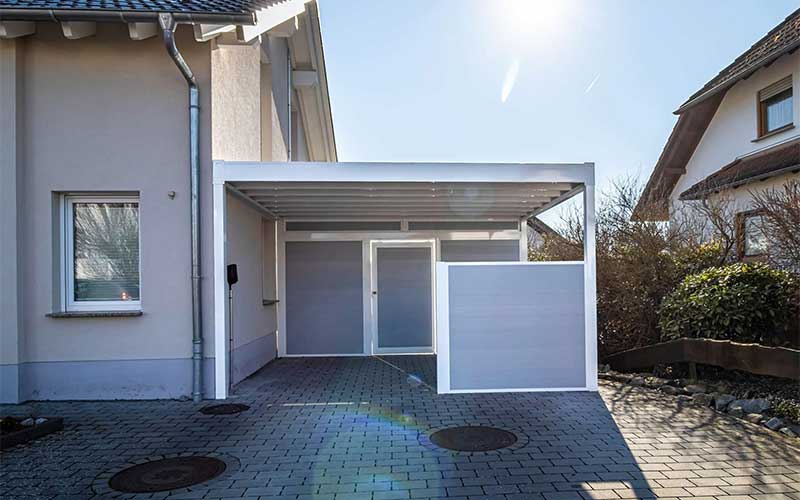 Carport with side walls.jpg