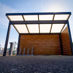 Freestanding-polycarbonate