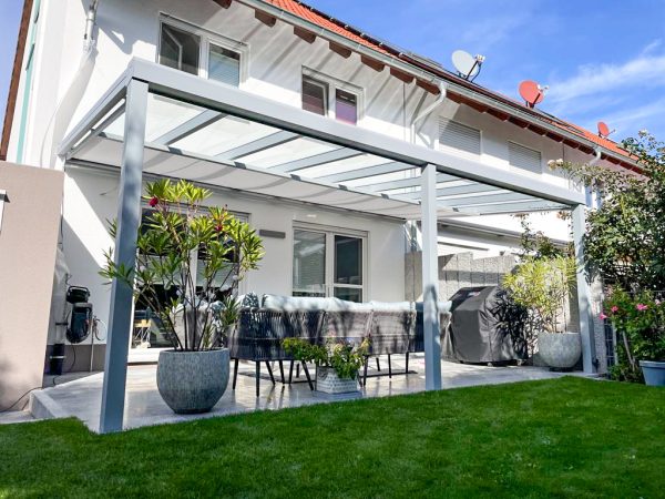 Patio with polycarbonate cover s400