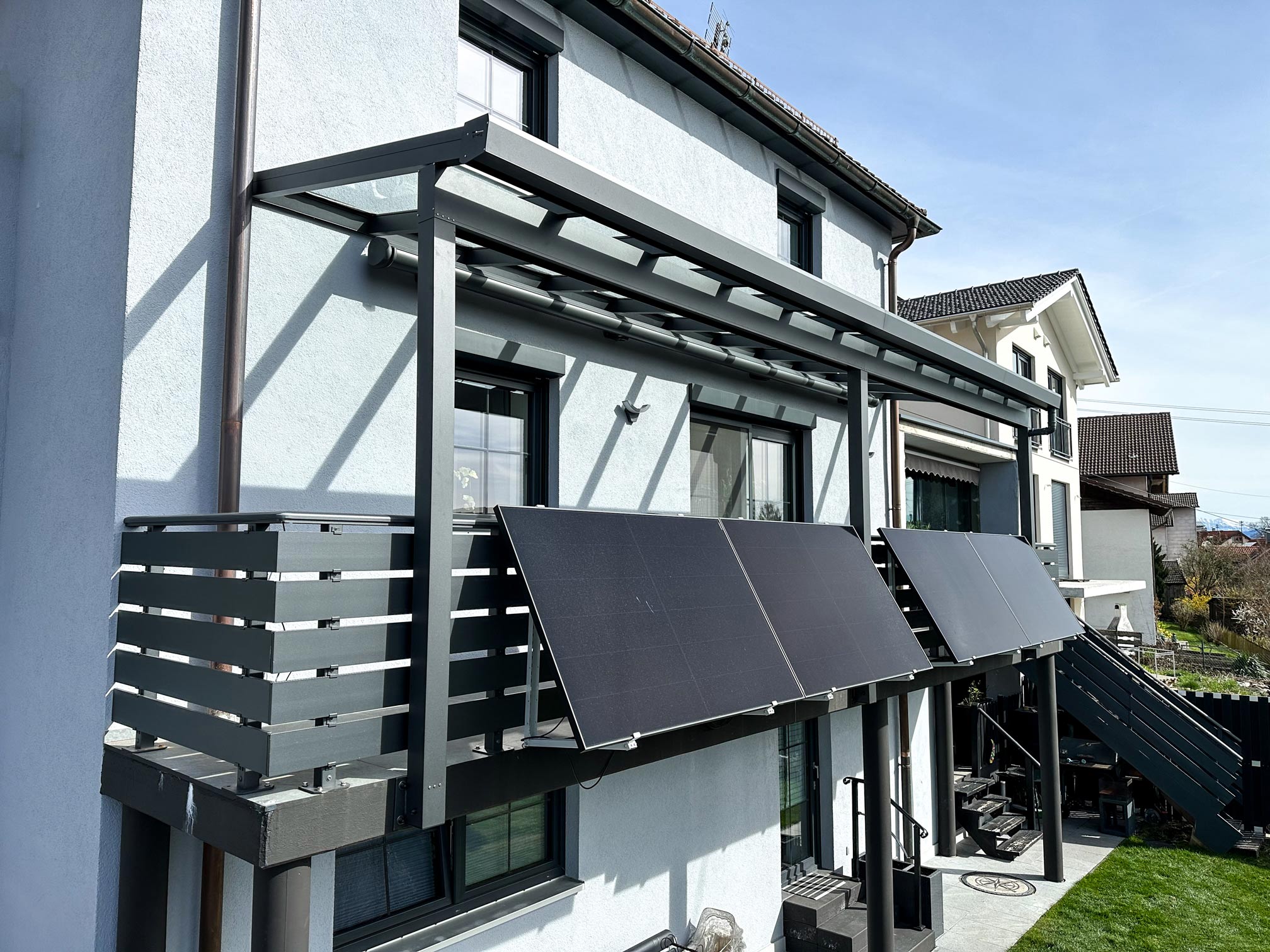 Side-wall-diamond-shaped
