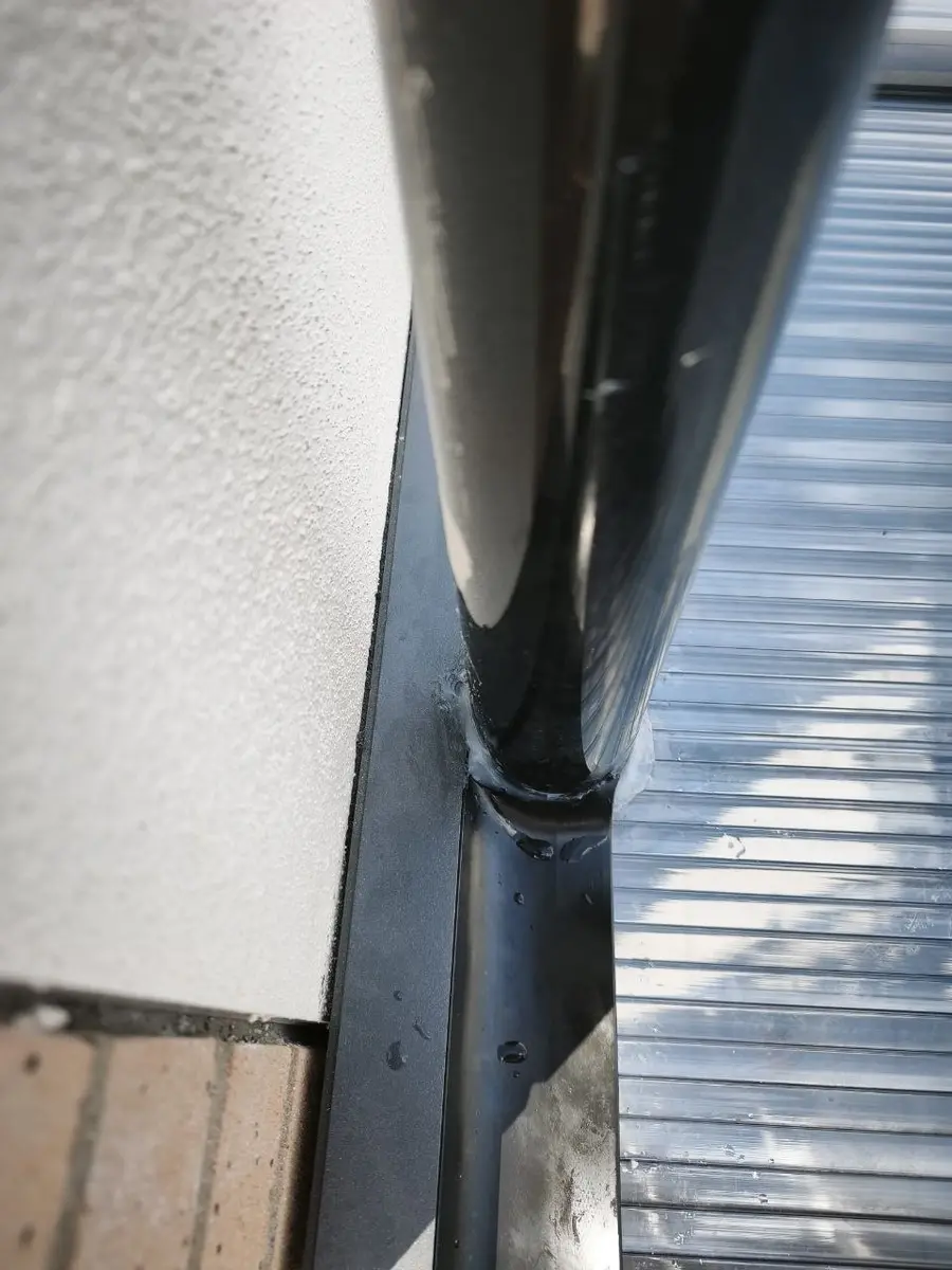 Sealed pipe opening through the polycarbonate pergola roof