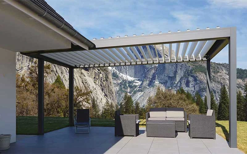 Made-to-measure aluminium outdoor canopy