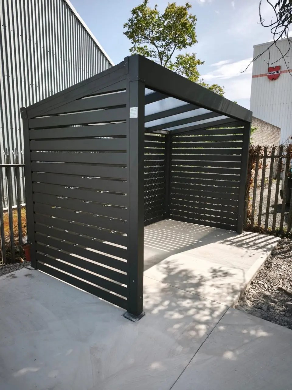 Open entrance to the completed commercial smoking shelter at Würth Limerick
