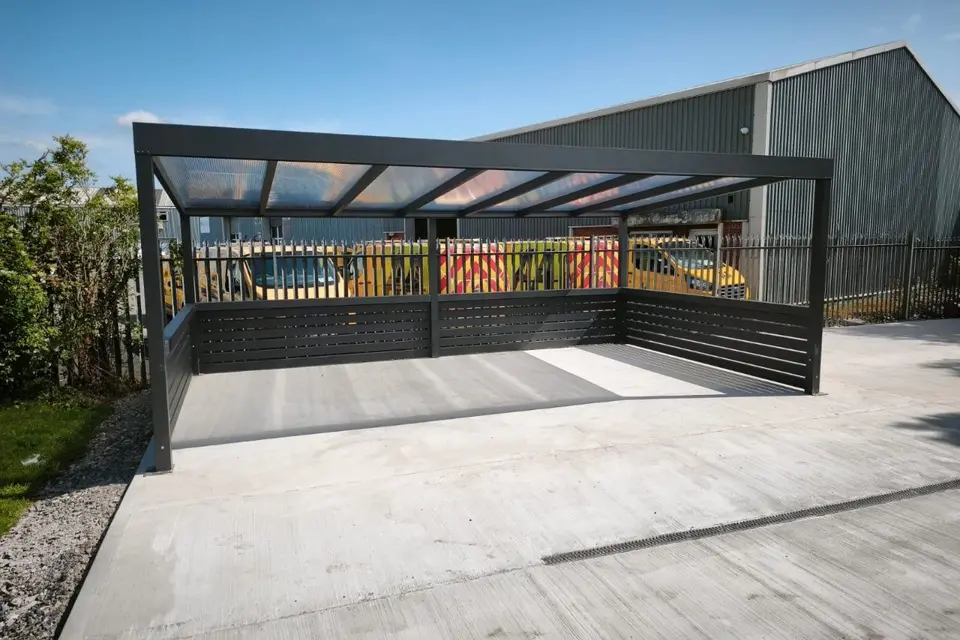 Freestanding aluminium staff rest shelter completed for Würth in Limerick