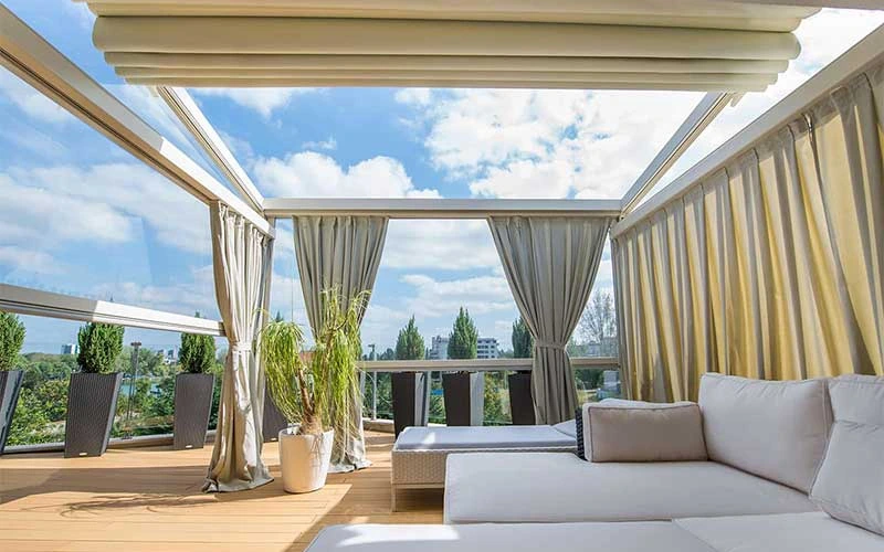 Covered aluminium outdoor structure in Ireland