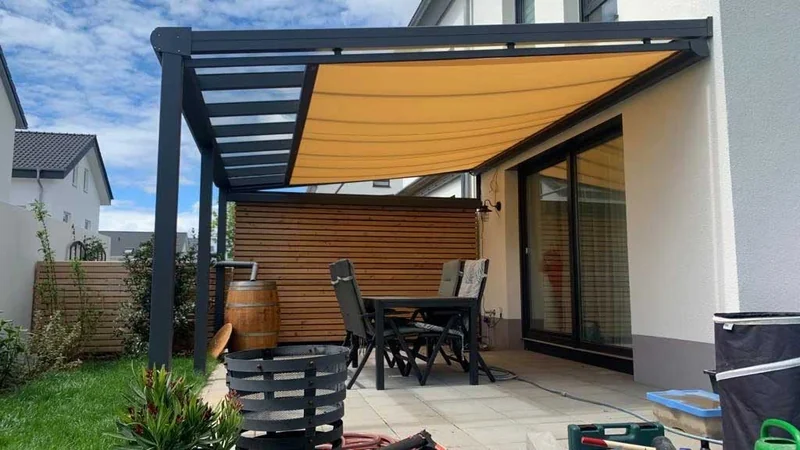 Trend 200 under-roof awning installation